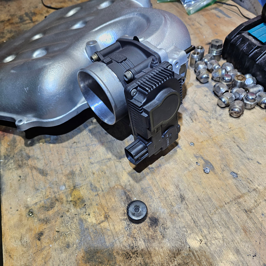 Ported and ceramic painted VQ35DE throttle body for 350Z and G35